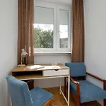 Blue Two Bedroom In With Desk, Bathtub And Balcony By Renters Apartamento Breslavia