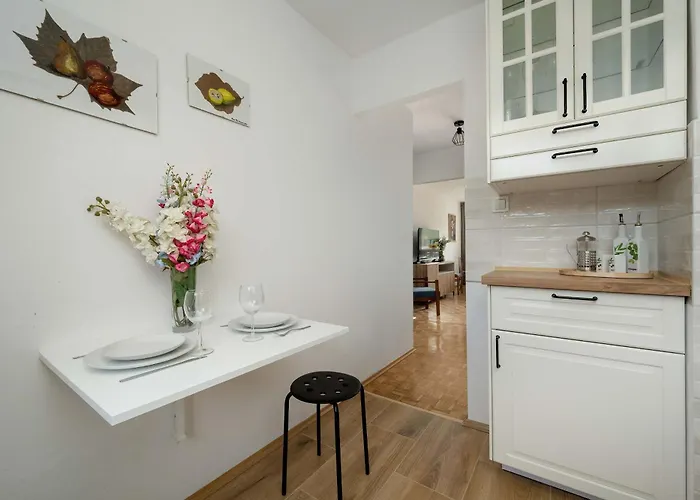 Blue Two Bedroom In With Desk, Bathtub And Balcony By Renters *